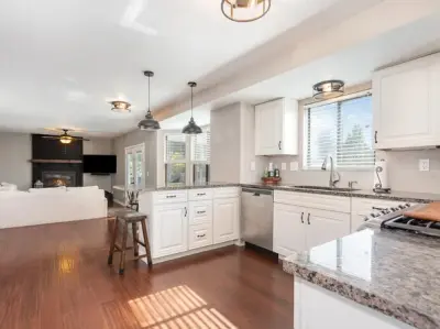 4 Bedroom Apartment 5773 Hargus Ct