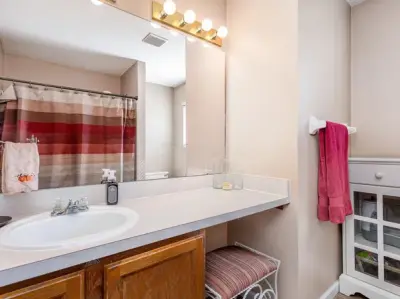 4 Bedroom Apartment 5773 Hargus Ct