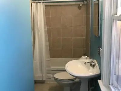 4 Bedroom Apartment 3502 Woodbine Ave