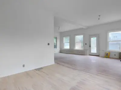 4 Bedroom Apartment 414 S Court St