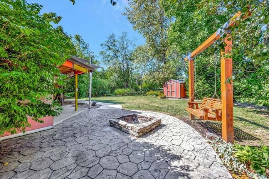 873 Tradewind Dr, Mason, OH 45040-4