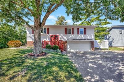 873 Tradewind Dr, Mason, OH 45040