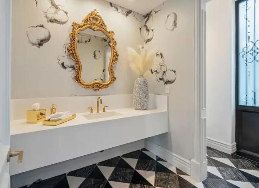 402 Doheny Rd, Beverly Hills, CA 90210-12