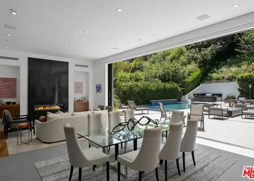 1527 Rising Glen Rd, Los Angeles, CA 90069-1