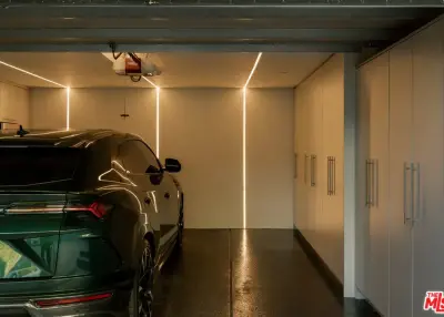 1778 Viewmont Dr, Los Angeles, CA 90069