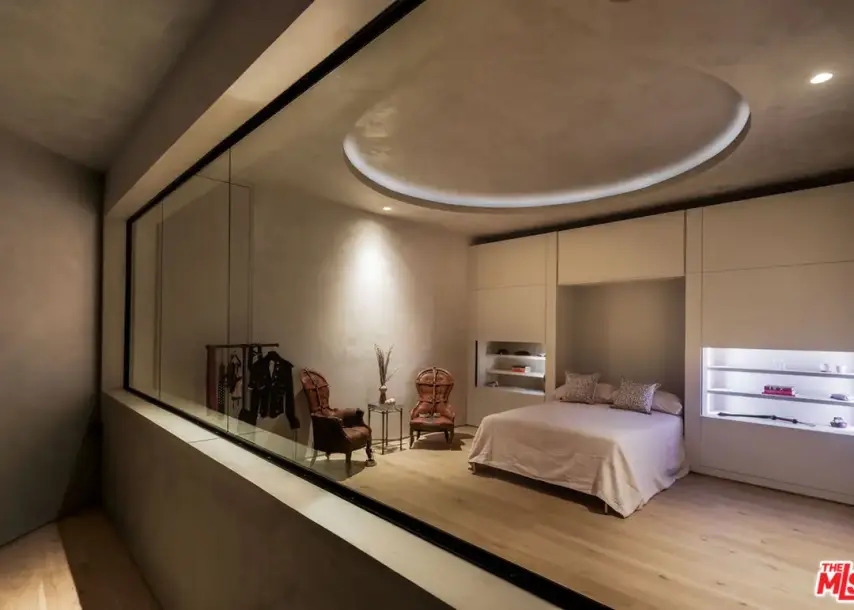 9126 Cordell Dr, Los Angeles, CA 90069-12