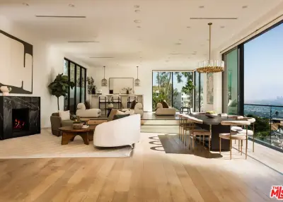 8650 Franklin Ave, Los Angeles, CA 90069